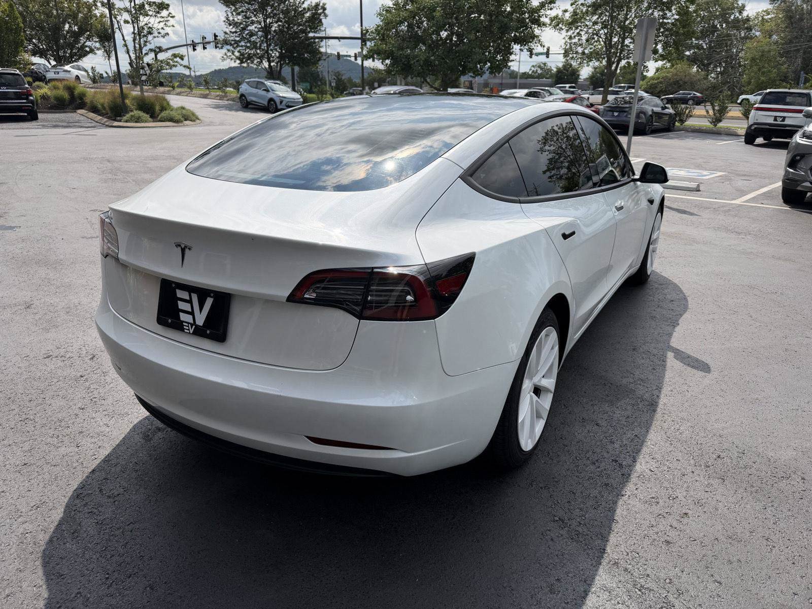 Used 2023 Tesla Model 3 Standard Range RWD image 8