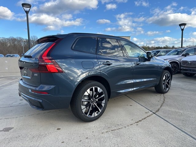New 2026 Volvo XC60 B5 Plus w/ Protection Package Premier image 7