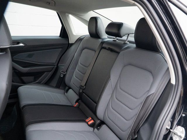 New 2026 Volkswagen Jetta SEL image 9