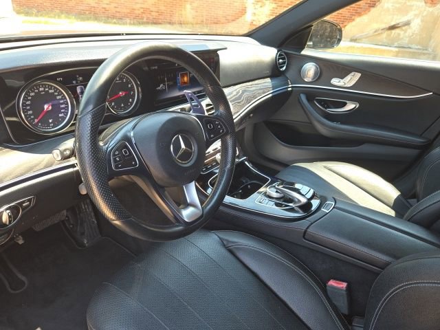 Used 2017 Mercedes-Benz E 300 image 12