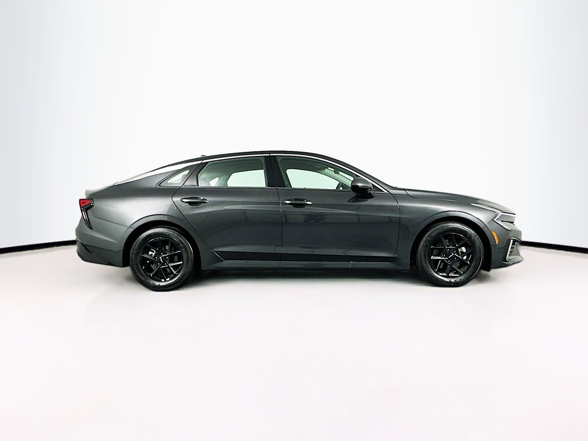 Used 2025 Kia K5 LXS image 10