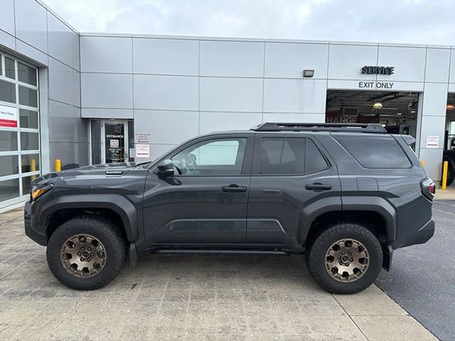 Certified 2025 Toyota 4Runner Trailhunter AWD/4WD image 3