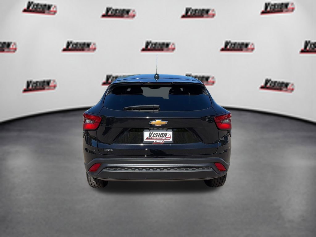 Used 2026 Chevrolet Trax LS FWD image 6