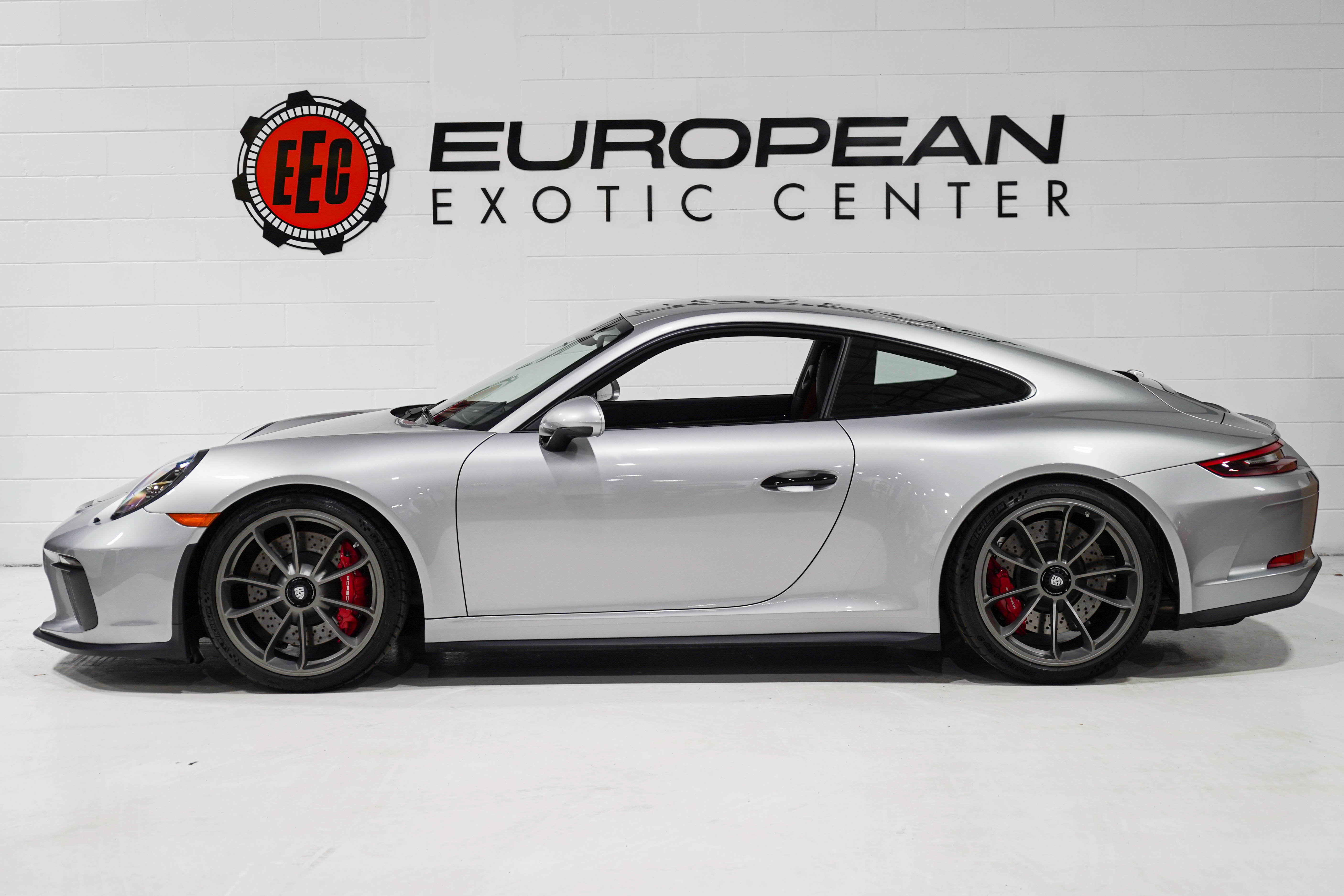 Used 2018 Porsche 911 GT3 RWD image 7