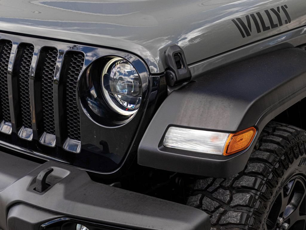 Used 2023 Jeep Wrangler Unlimited Sport AWD/4WD image 31