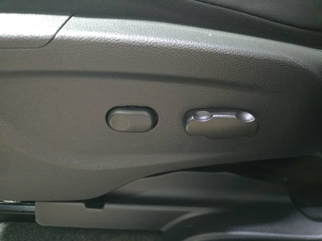 Used 2022 Buick Encore Preferred w/ Safety Package AWD/4WD image 29