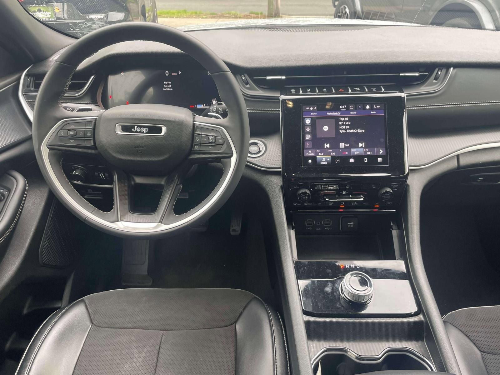 Used 2023 Jeep Grand Cherokee L Laredo AWD/4WD image 14