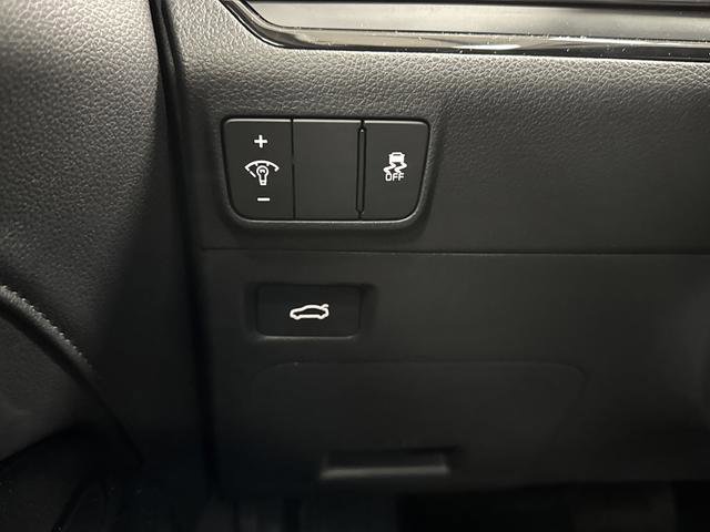 Used 2025 Kia K5 EX image 24