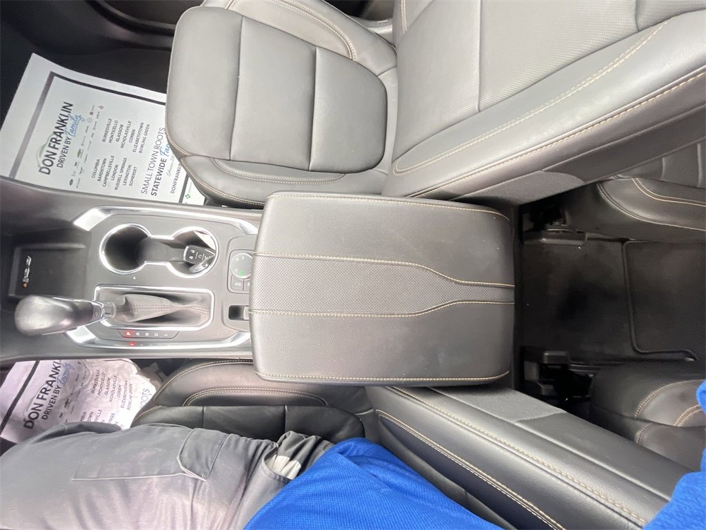 Used 2021 Chevrolet Traverse Premier image 21