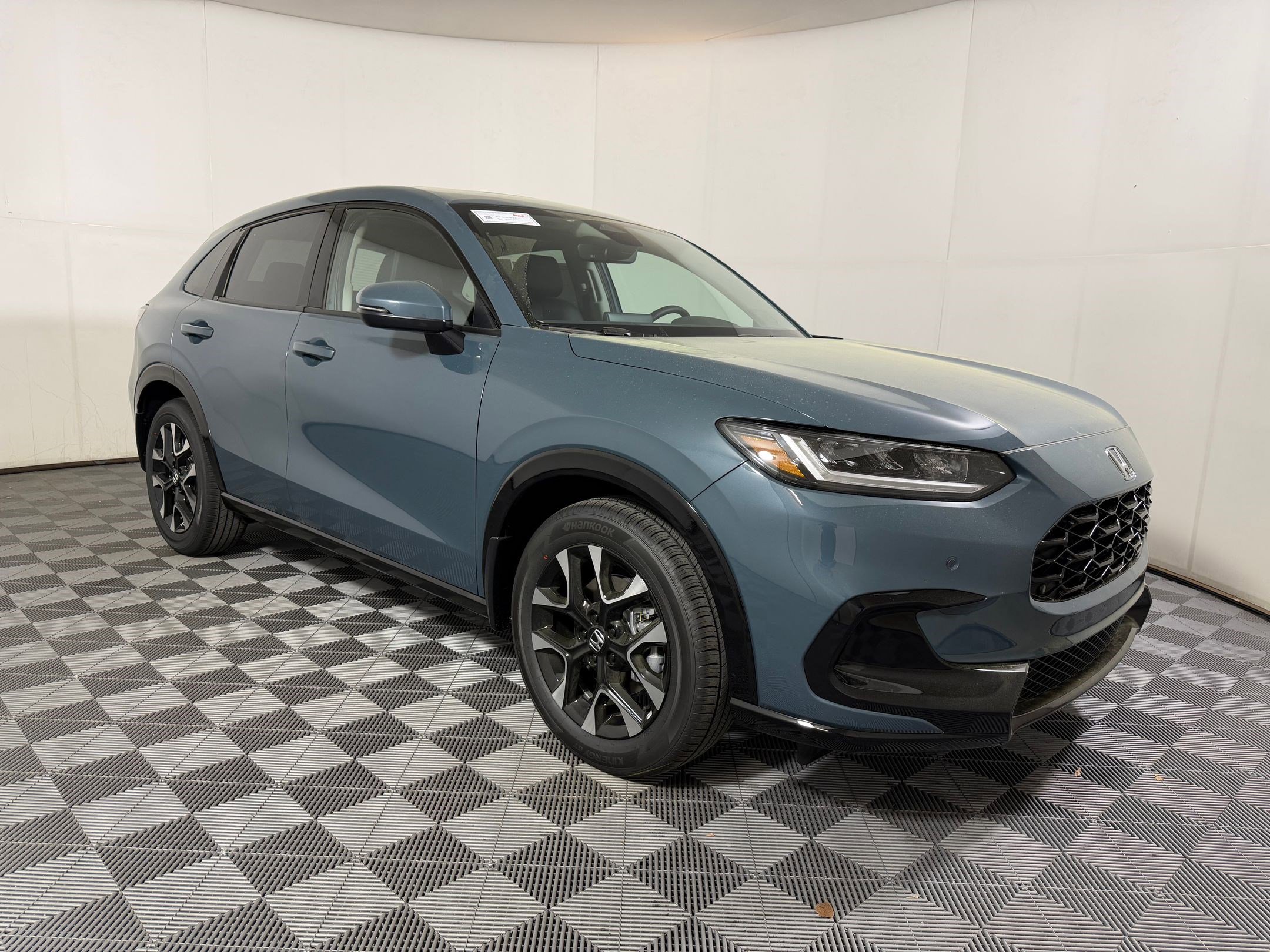 New 2026 Honda HR-V EX-L image 6