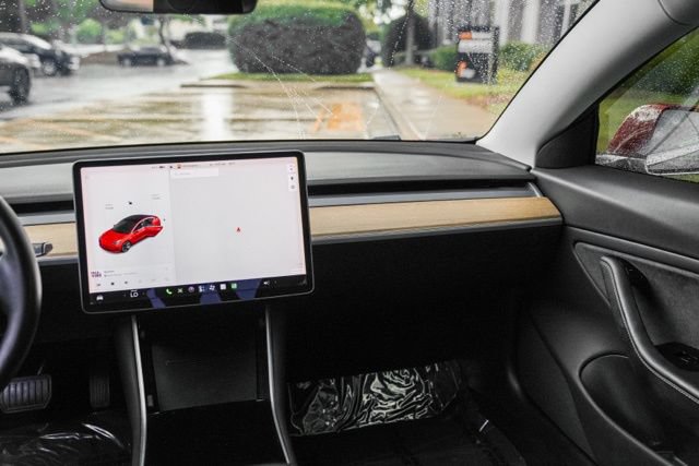 Used 2019 Tesla Model 3 Standard Range RWD image 26