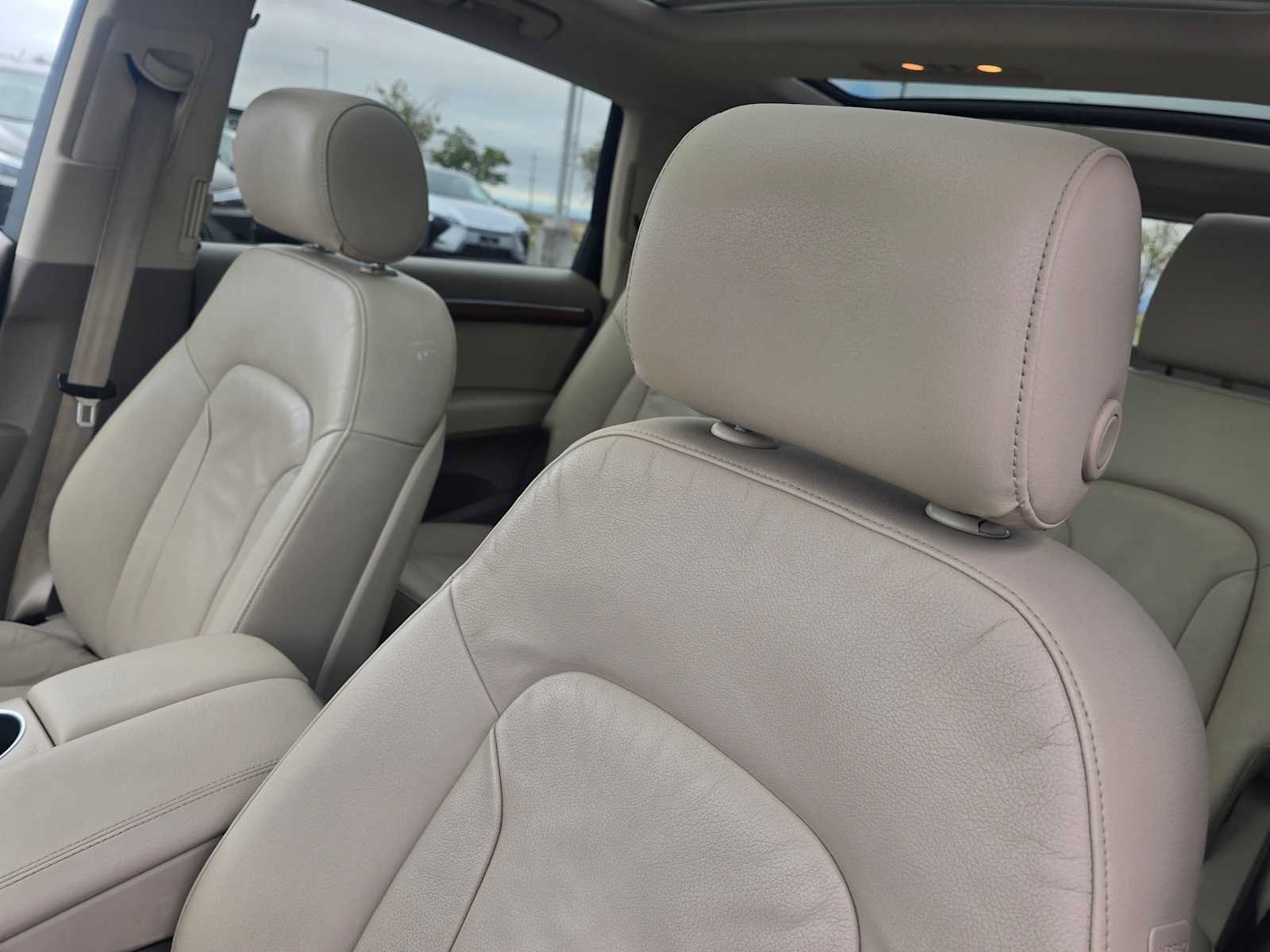Used 2014 Audi Q7 3.0T Premium AWD/4WD image 26