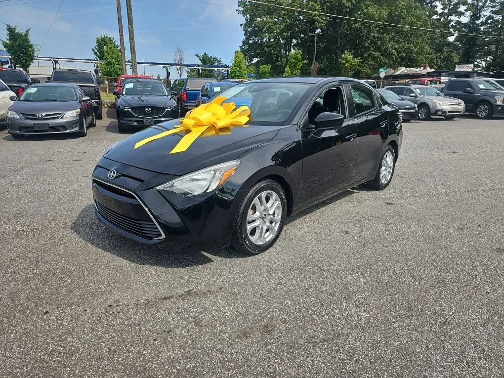 Used 2016 Scion iA FWD image 20