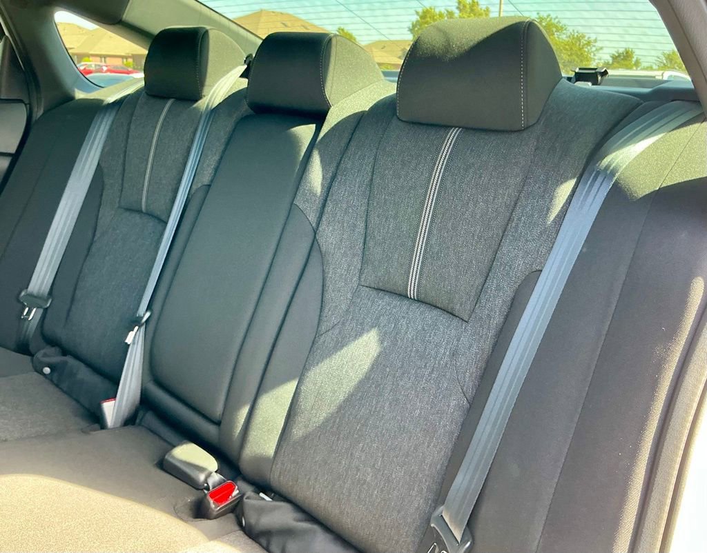 Used 2025 Honda Accord Sport image 27