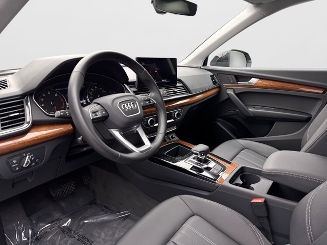 Used 2024 Audi Q5 2.0T Premium AWD/4WD image 10