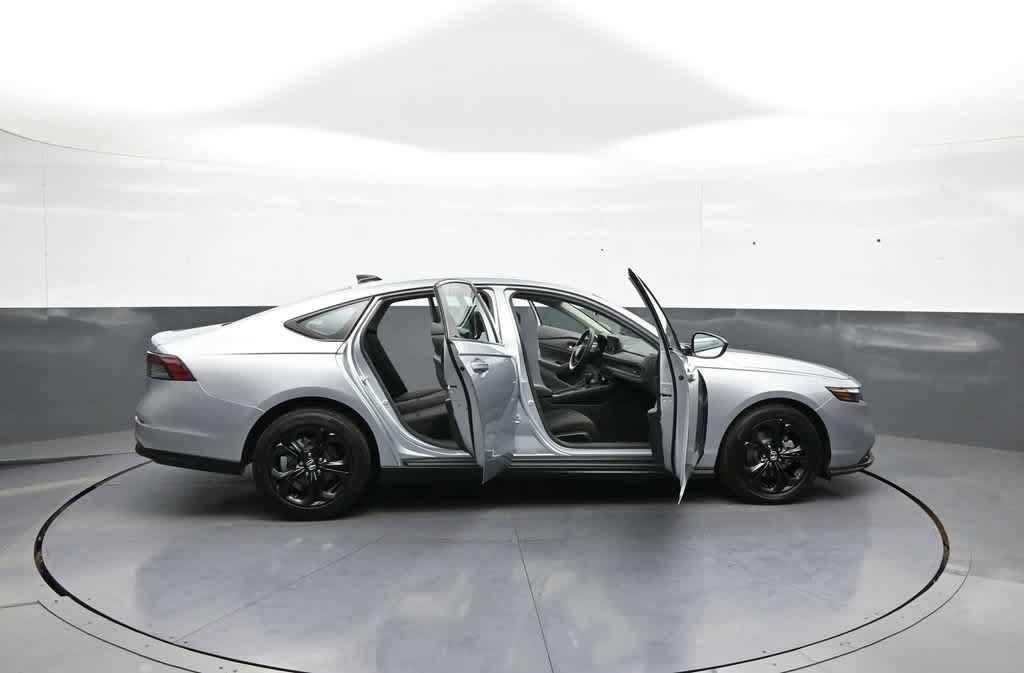 Certified 2025 Honda Accord SE image 51