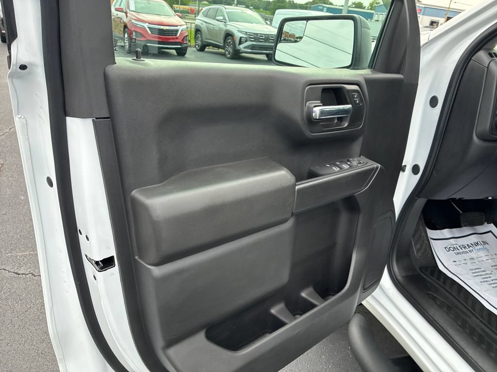 Used 2025 Chevrolet Silverado 1500 Custom Trail Boss w/ LPO, Dark Essentials Package AWD/4WD image 14