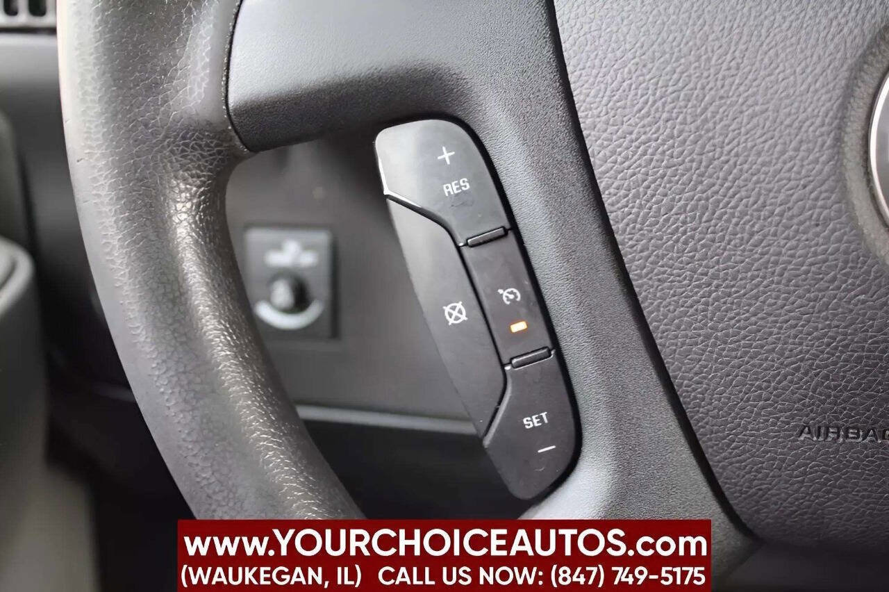 Used 2018 GMC Savana 3500 w/ Driver Convenience Package image 27