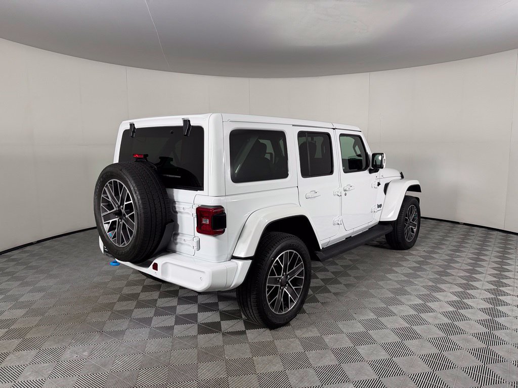Certified 2023 Jeep Wrangler Unlimited Sahara AWD/4WD image 7