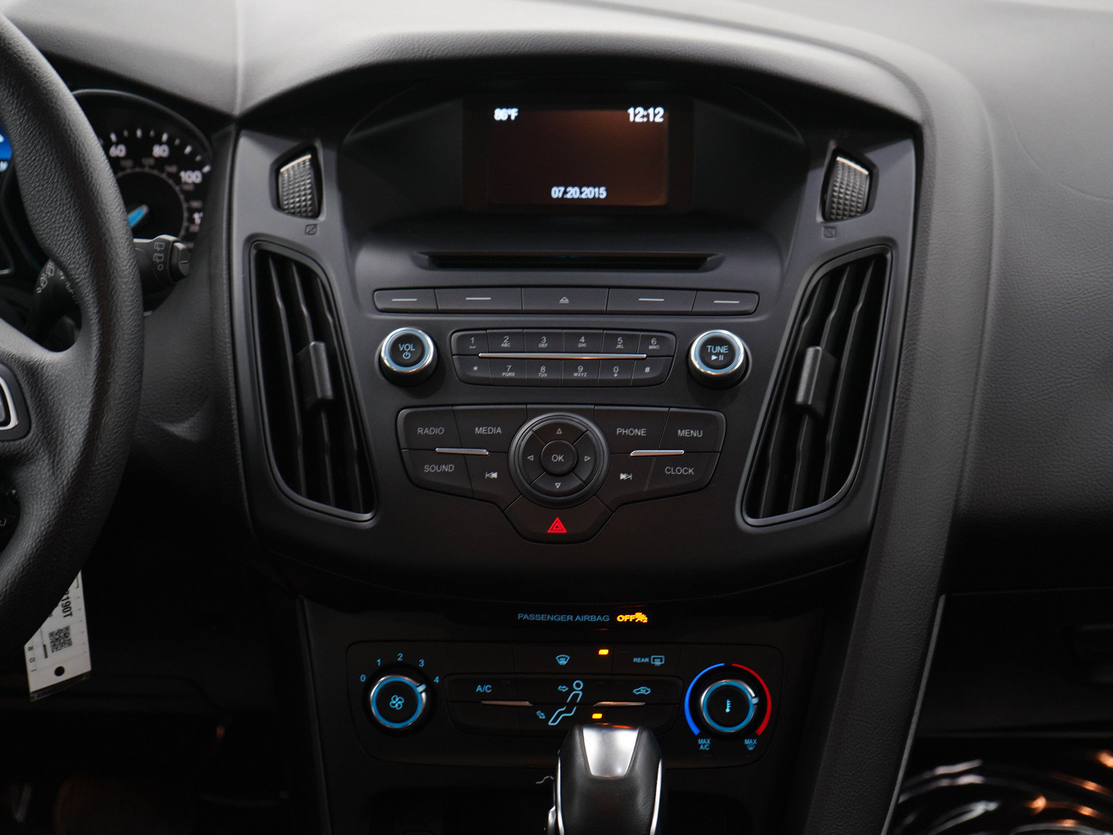 Used 2015 Ford Focus SE FWD image 15