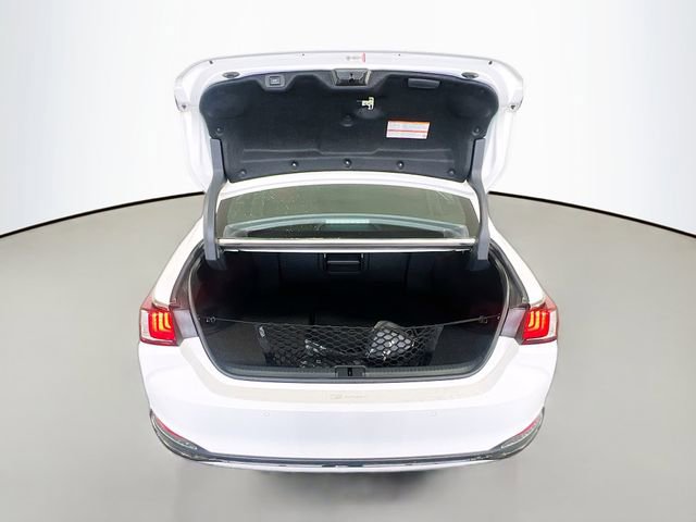 Used 2025 Lexus ES 300h F Sport w/ Accessory Package (Z2) FWD image 29
