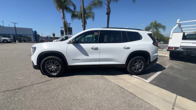 Used 2025 GMC Acadia Elevation image 5