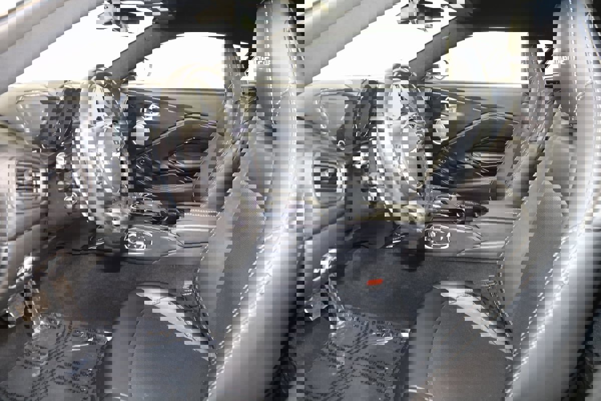 Used 2019 Aston Martin V8 Vantage Coupe image 11