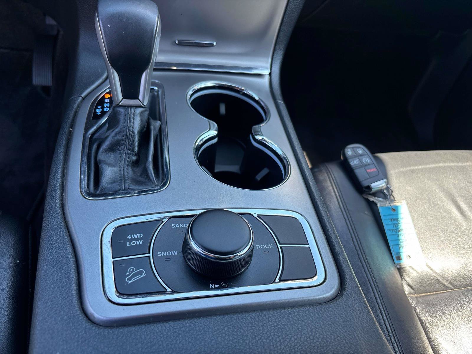 Certified 2018 Jeep Grand Cherokee Limited AWD/4WD image 31