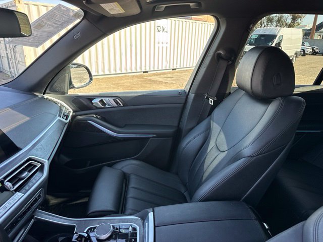 Used 2022 BMW X5 xDrive45e w/ Climate Comfort Package AWD/4WD image 47