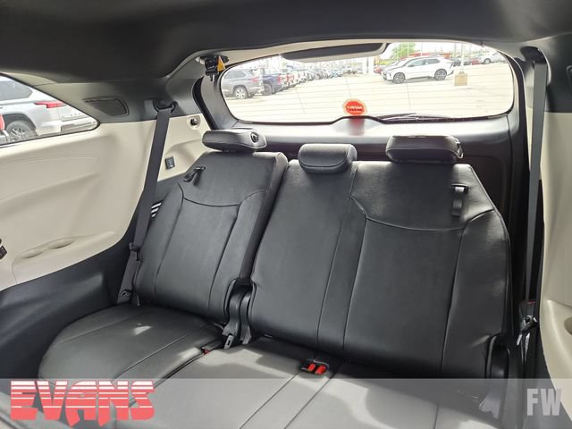 New 2026 Toyota Sienna Platinum AWD/4WD image 27