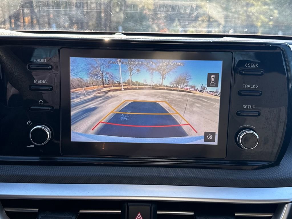 Used 2022 Kia K5 LX image 24