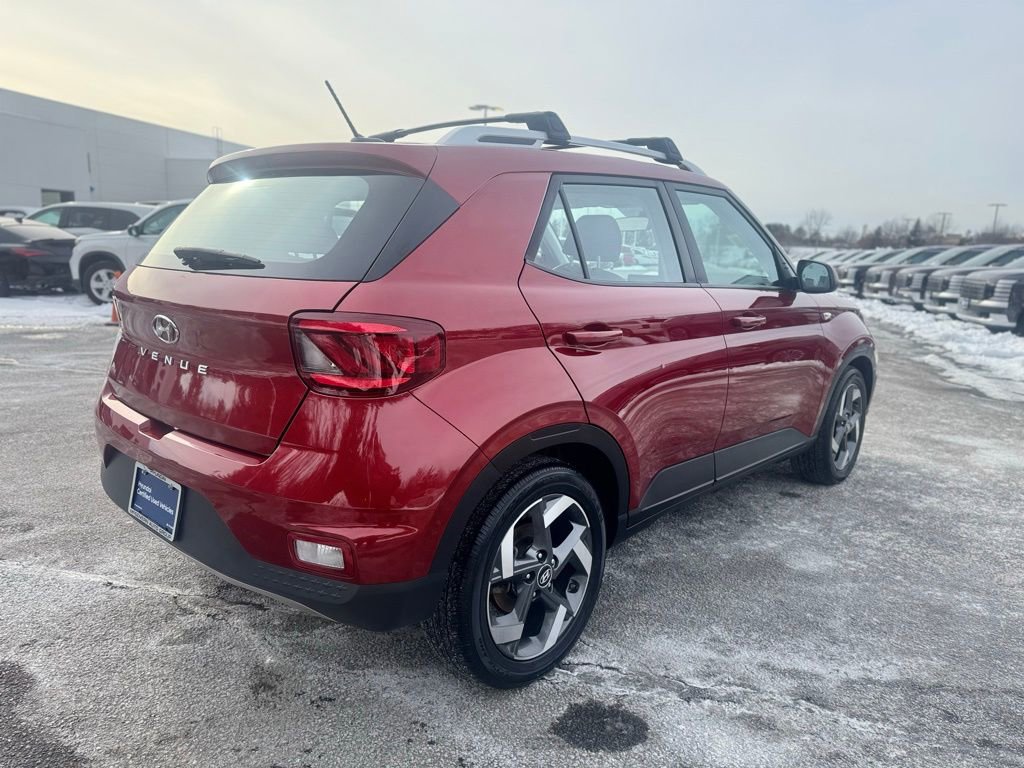 Certified 2023 Hyundai Venue SEL image 5