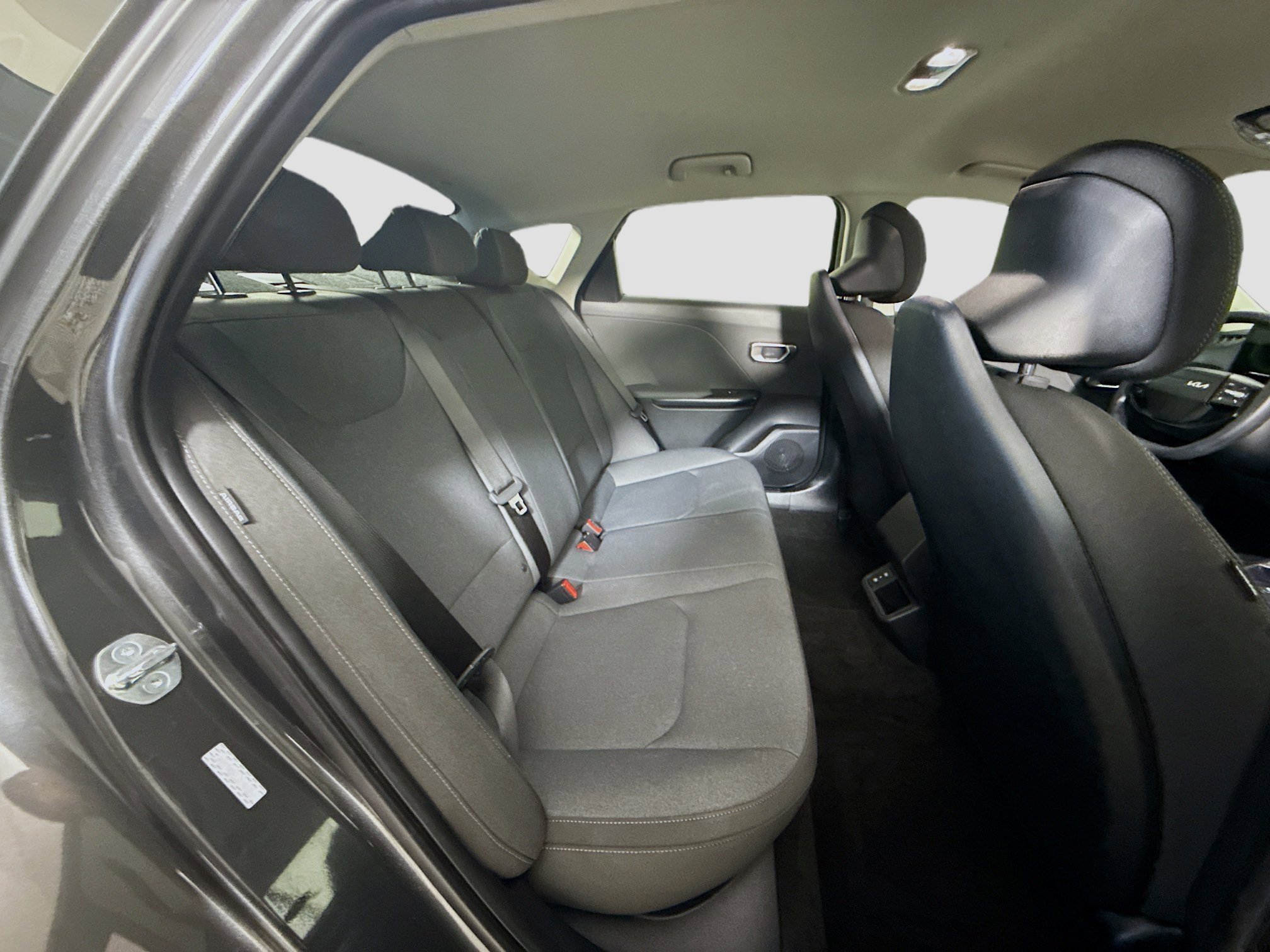 Used 2025 Kia K4 FWD image 27