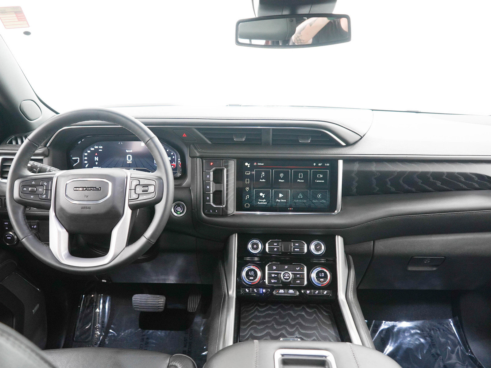 Used 2023 GMC Yukon Denali AWD/4WD image 18