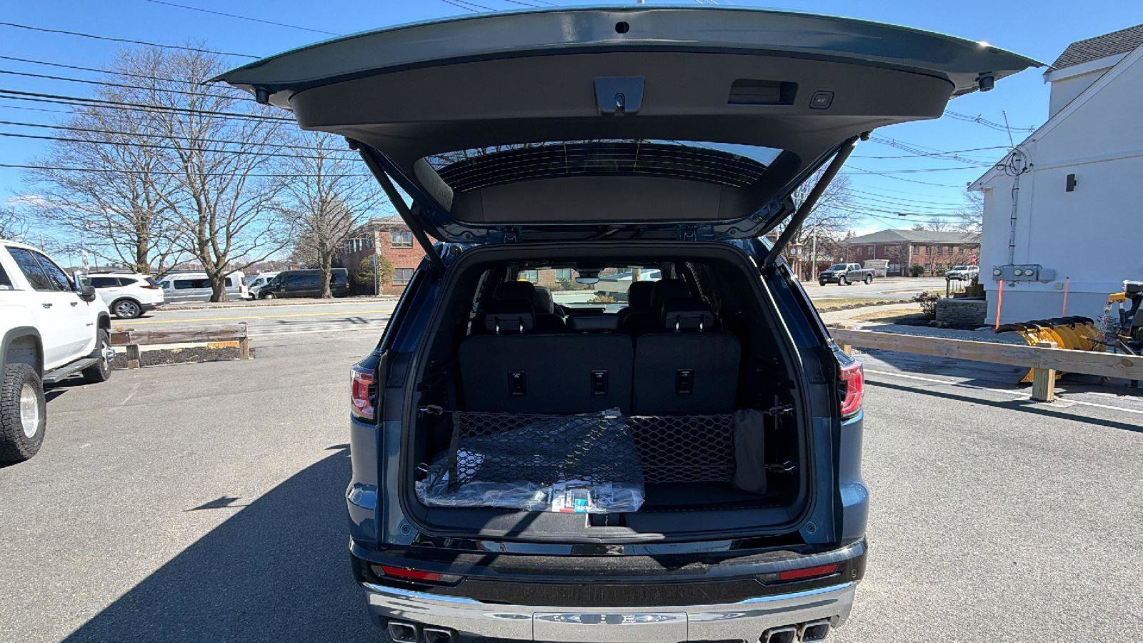 New 2026 GMC Acadia Denali w/ Super Cruise Package image 10