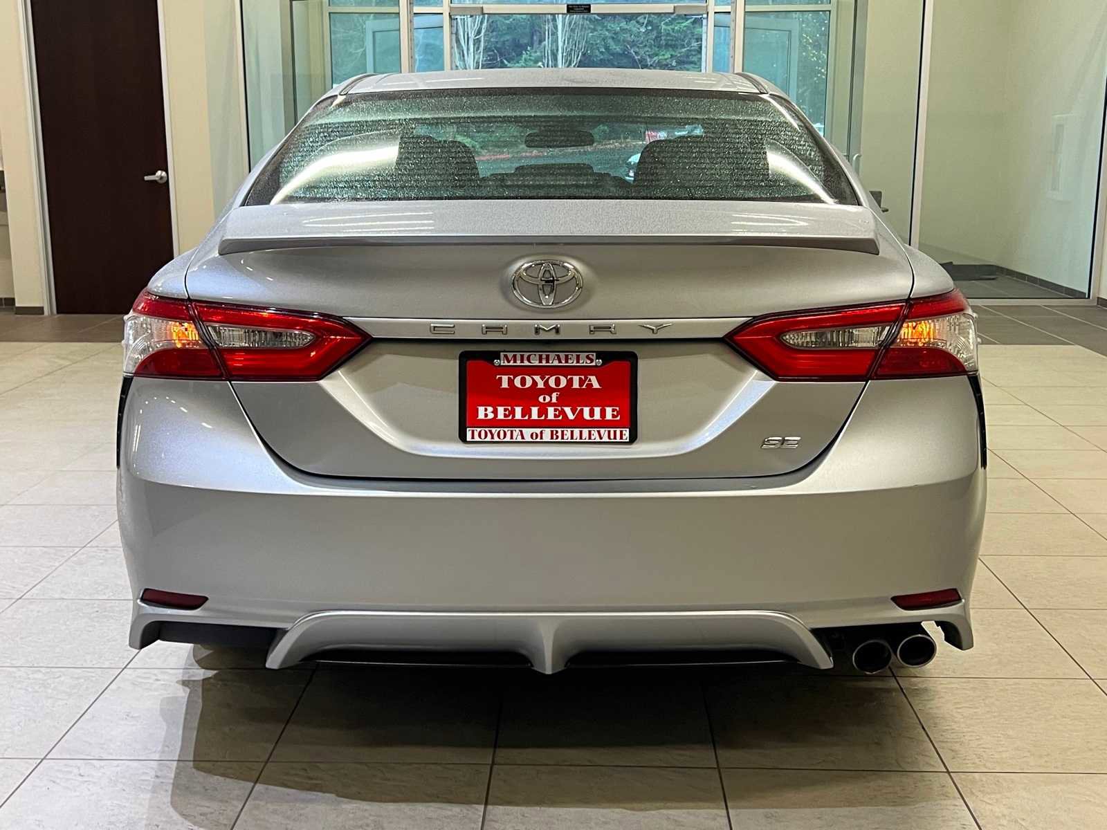 Used 2018 Toyota Camry SE image 5