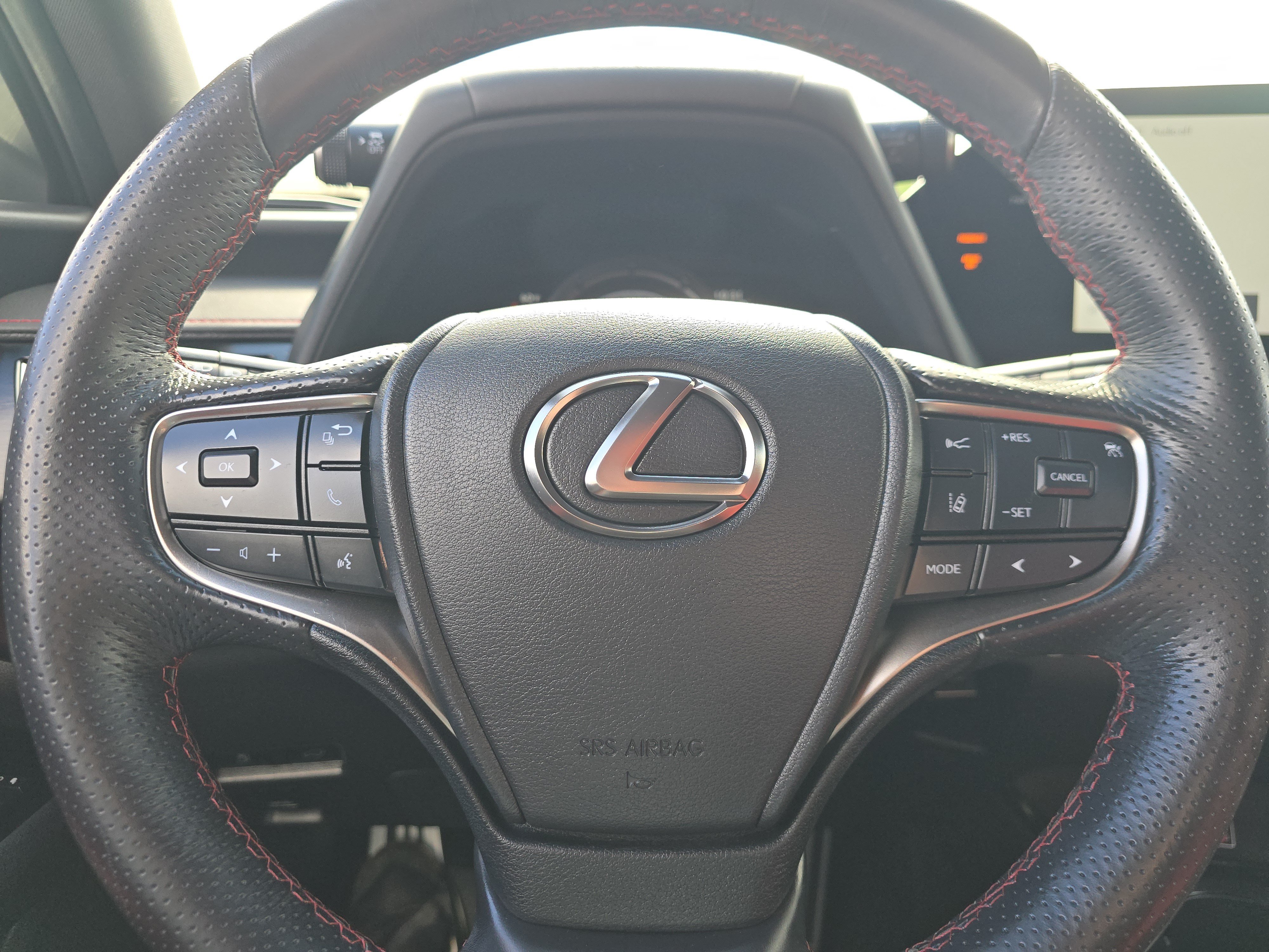 Used 2023 Lexus UX 250h F Sport AWD/4WD image 22