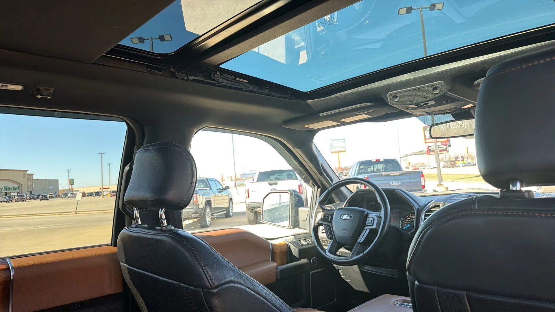 Used 2016 Ford F150 Limited w/ Trailer Tow Package image 74