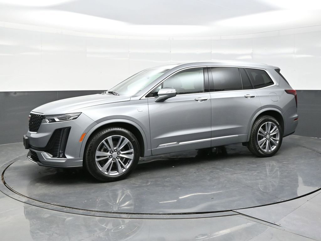 Certified 2025 Cadillac XT6 Premium Luxury image 3