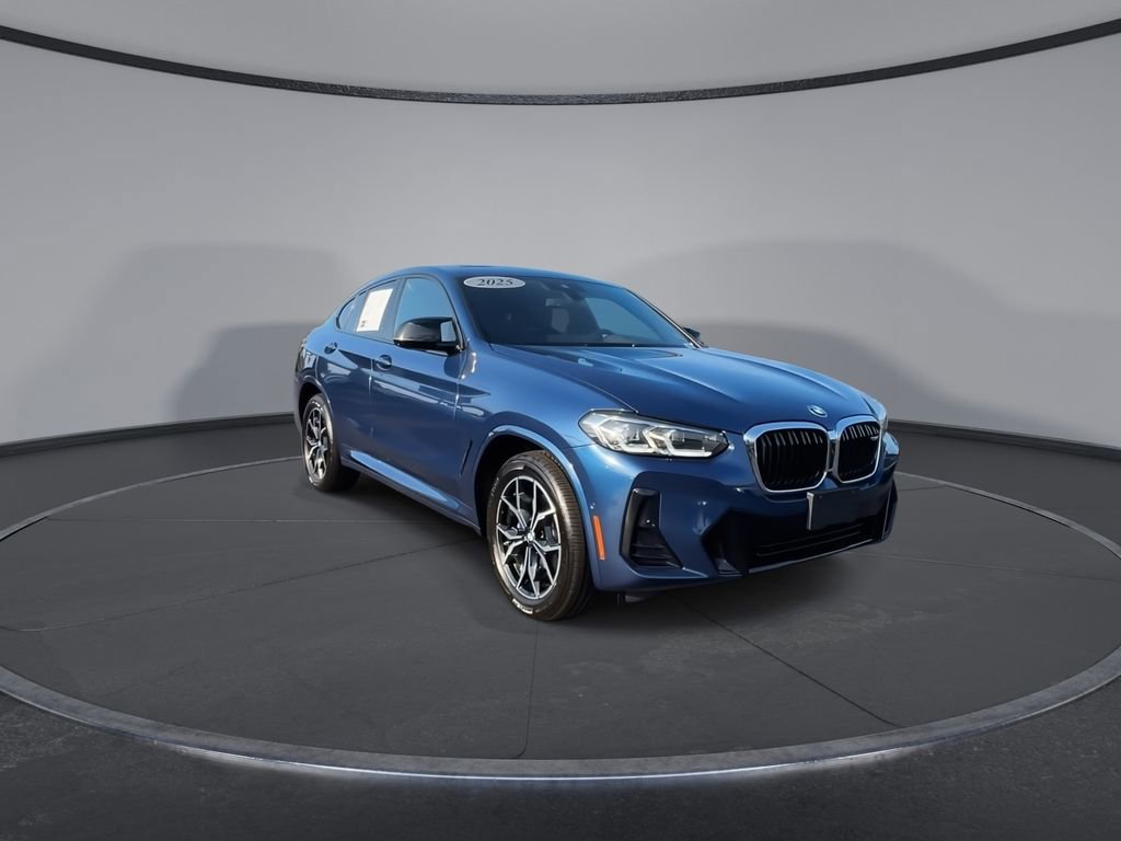 Used 2025 BMW X4 M40i w/ Premium Package AWD/4WD image 3
