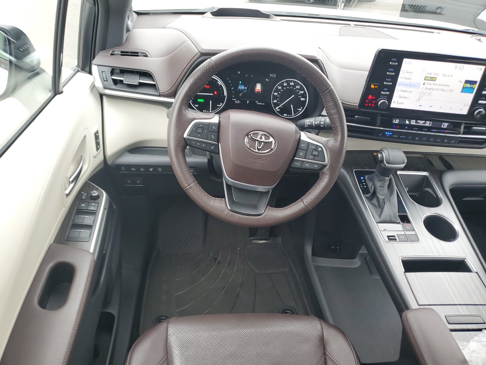Used 2022 Toyota Sienna Platinum AWD/4WD image 11