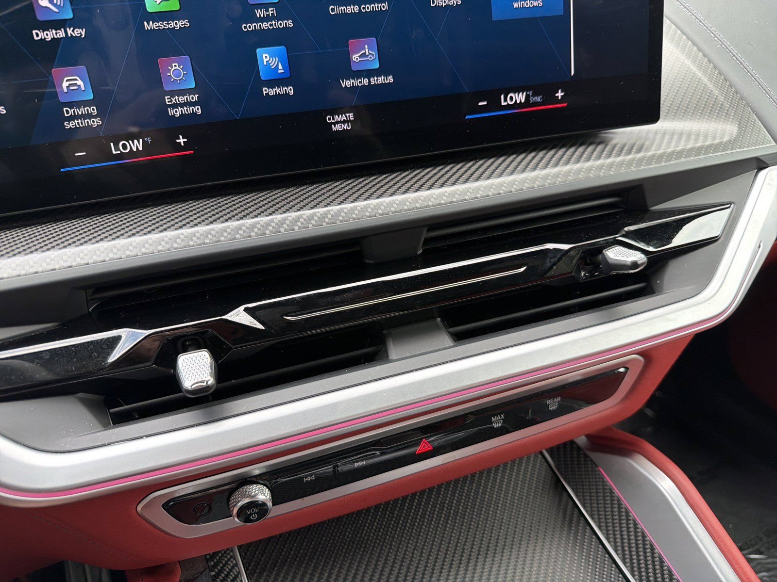 Used 2023 BMW XM AWD/4WD image 36