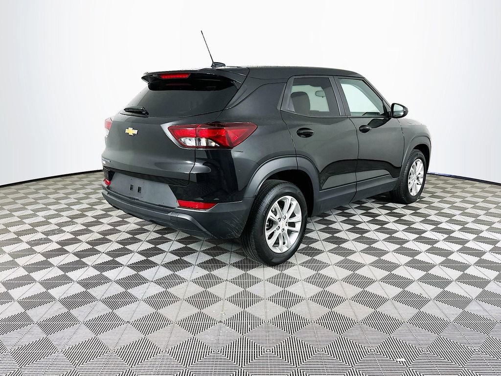 Used 2024 Chevrolet TrailBlazer LS w/ LS Convenience Package image 10