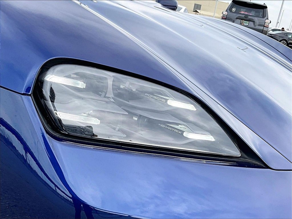 Used 2025 Porsche Taycan image 12