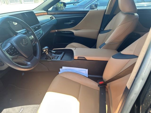 Used 2024 Lexus ES 350 w/ Premium Package FWD image 9