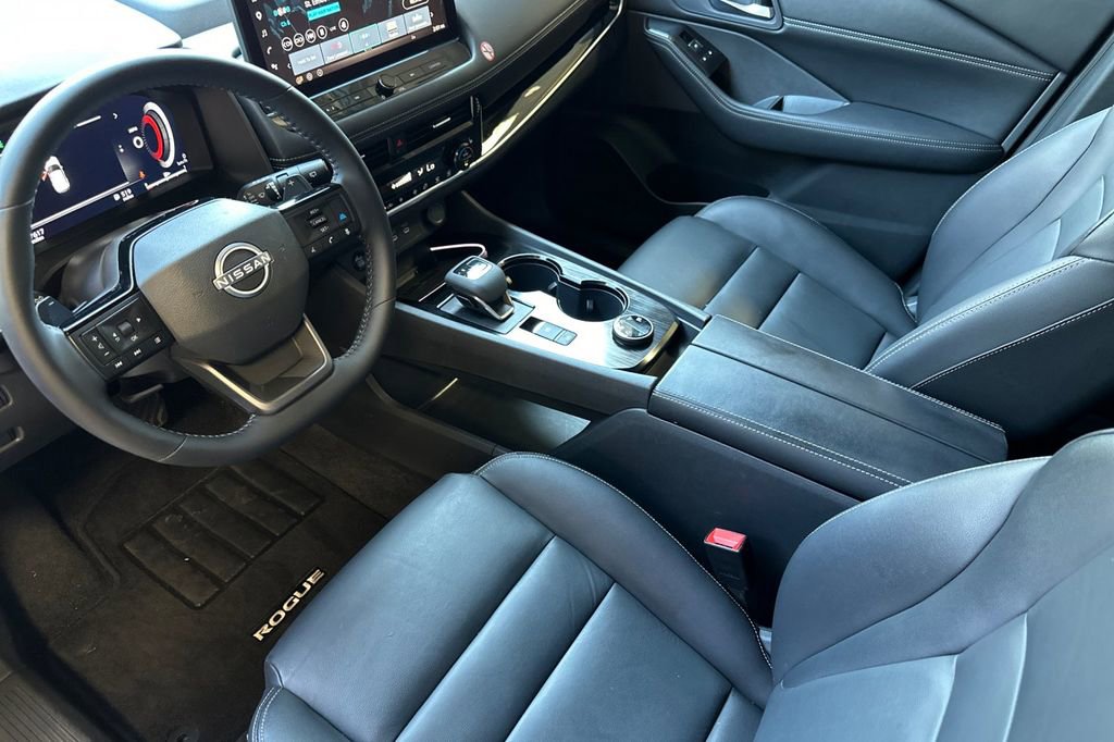 Used 2026 Nissan Rogue SL AWD/4WD image 10