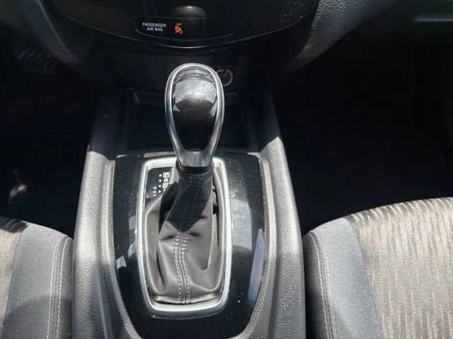 Used 2019 Nissan Rogue S FWD image 30