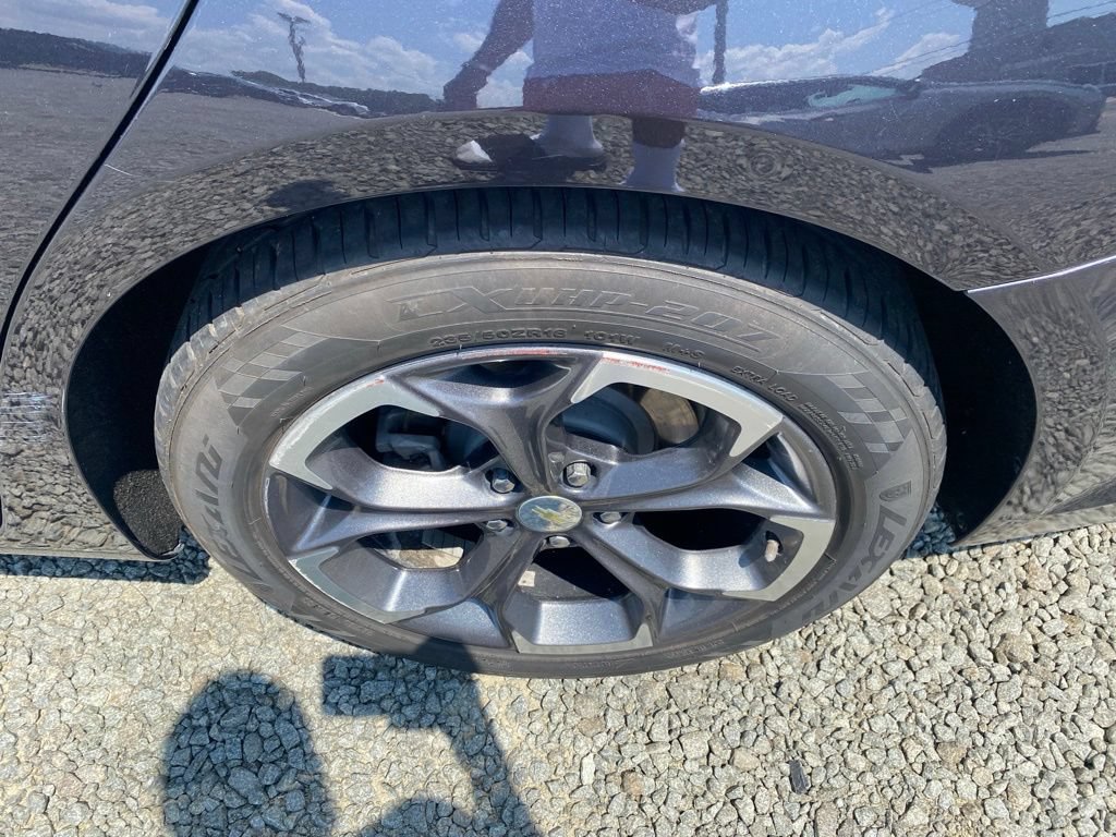 Used 2022 Chevrolet Malibu LT FWD image 24