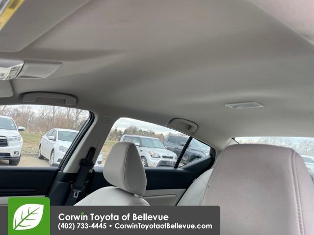 Used 2025 Nissan Altima 2.5 SV image 16
