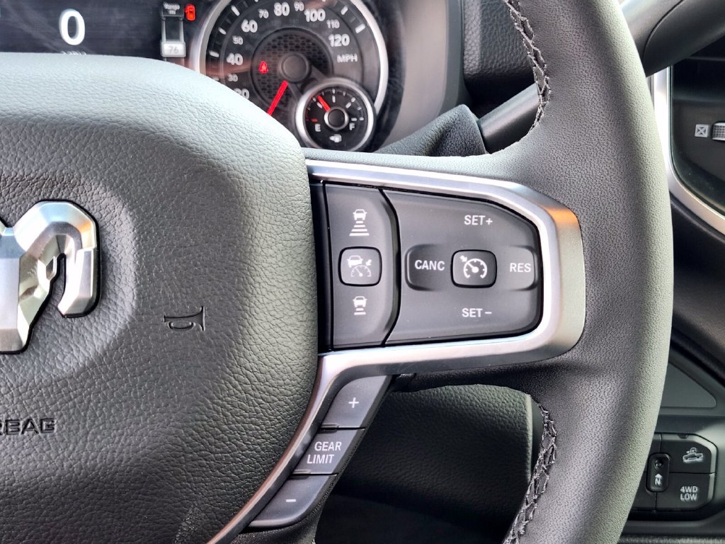New 2026 RAM 2500 Big Horn AWD/4WD image 31